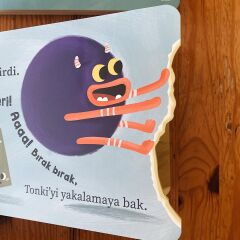 Tonton Tonki ile Şekiller Delikli Sürpriz Pencereli Kitap - Sincap Kitap